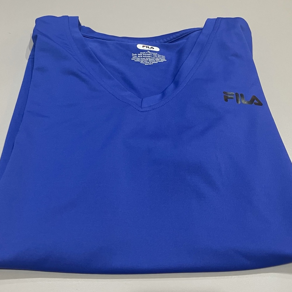 Fila Workout top Purple Size XL. Like New!